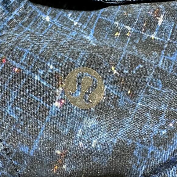 Lululemon Speed Up Short 2.5" City Lights Multi Black Blue Women's Size 4 EUC - Picture 3 of 7